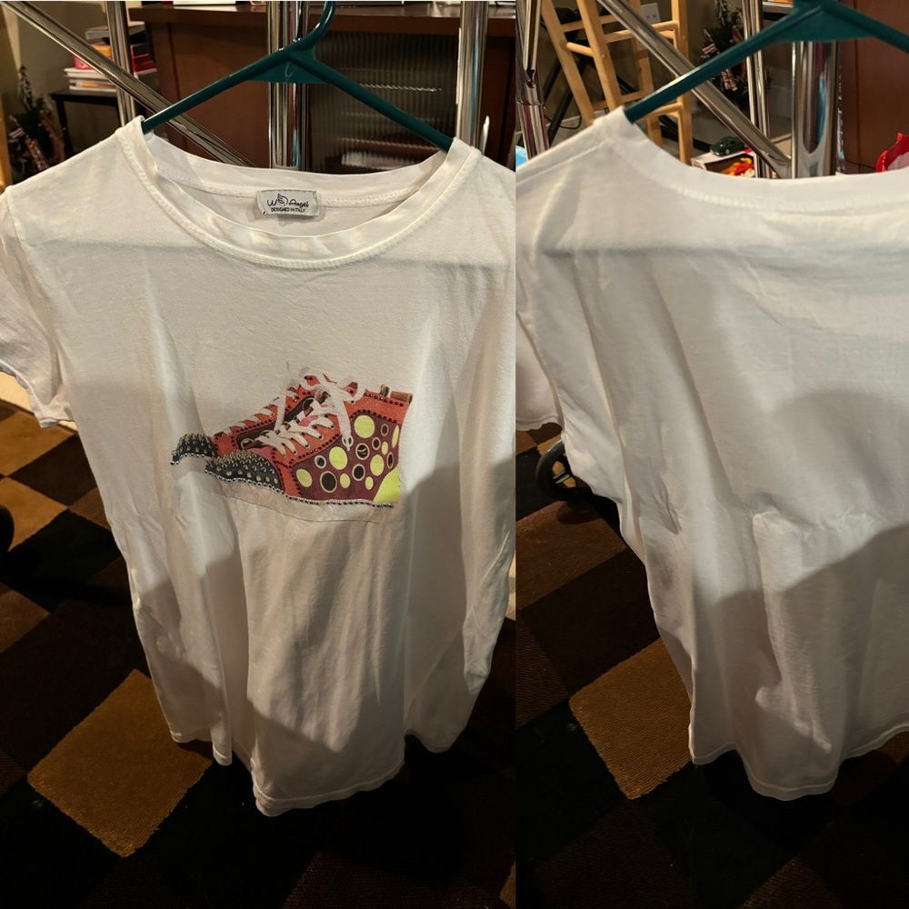 Angel designed in Italia tee s med